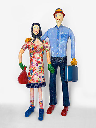 Vous pouvez regarder les deux sculptures pop art dans cette fondation artistique.