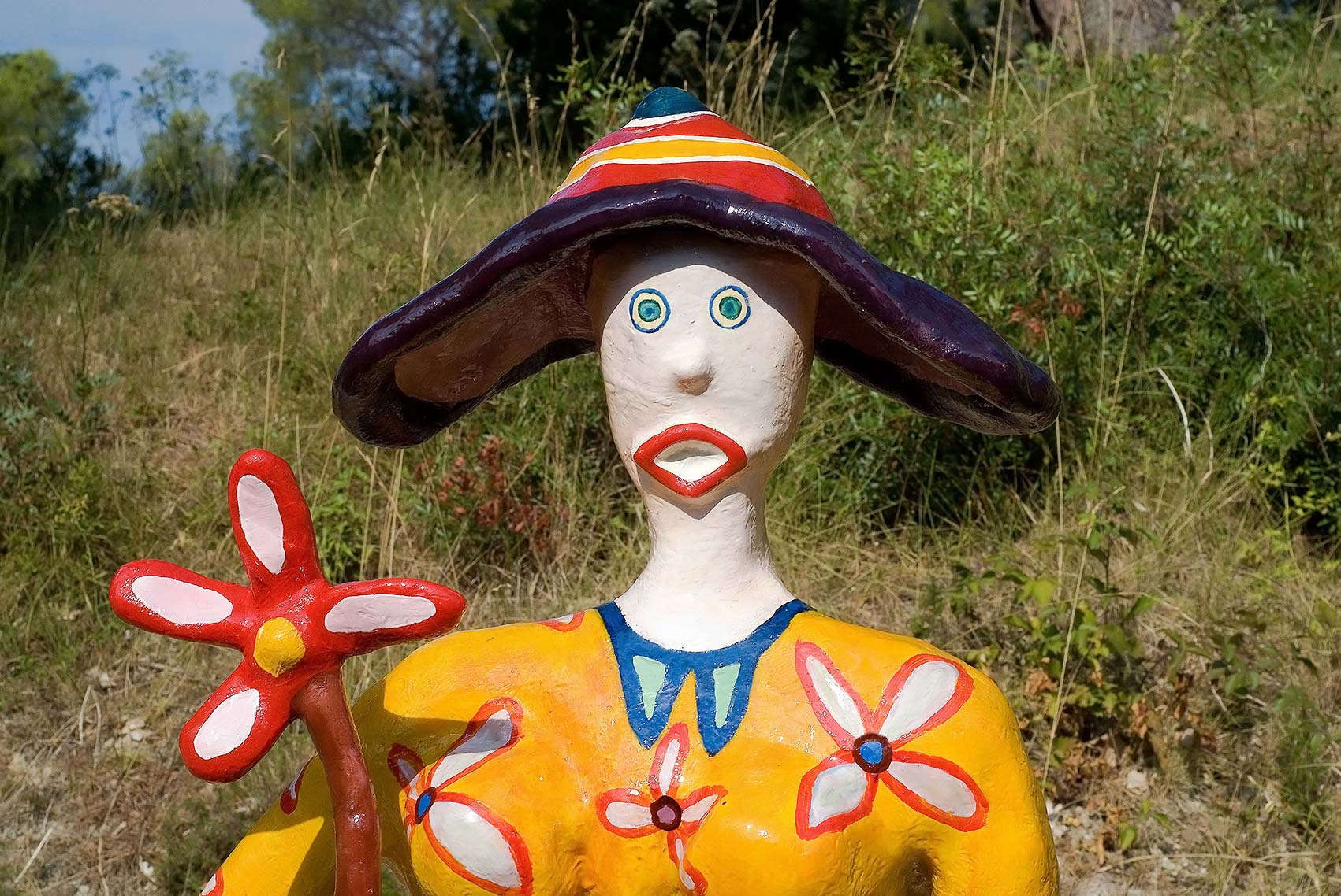 Cette sculpture contemporaine et moderne est en fibre de verre, elle fait parti de la colection Pop Art